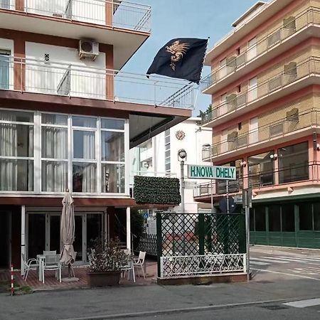 Hotel Nova Dhely Rimini Bagian luar foto