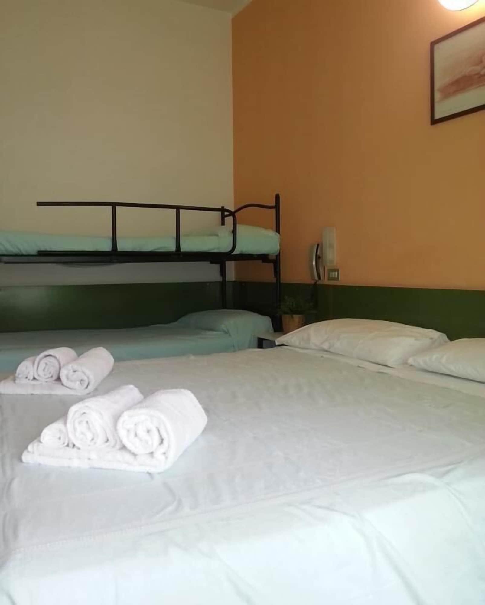 Hotel Nova Dhely Rimini Bagian luar foto
